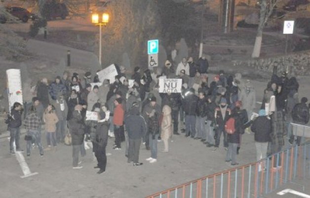 Manifestare anti-cenzură: 